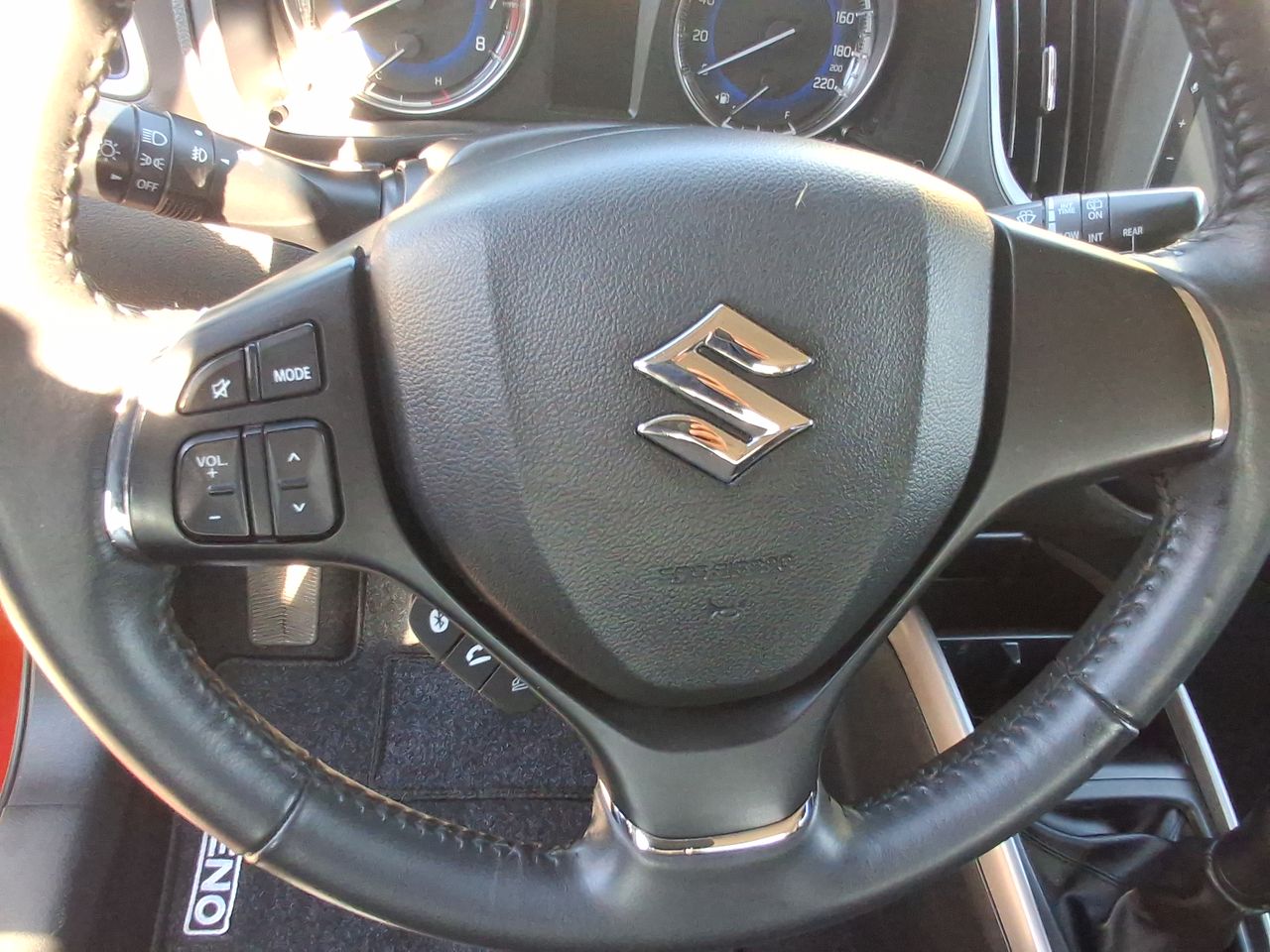 SUZUKI - 26