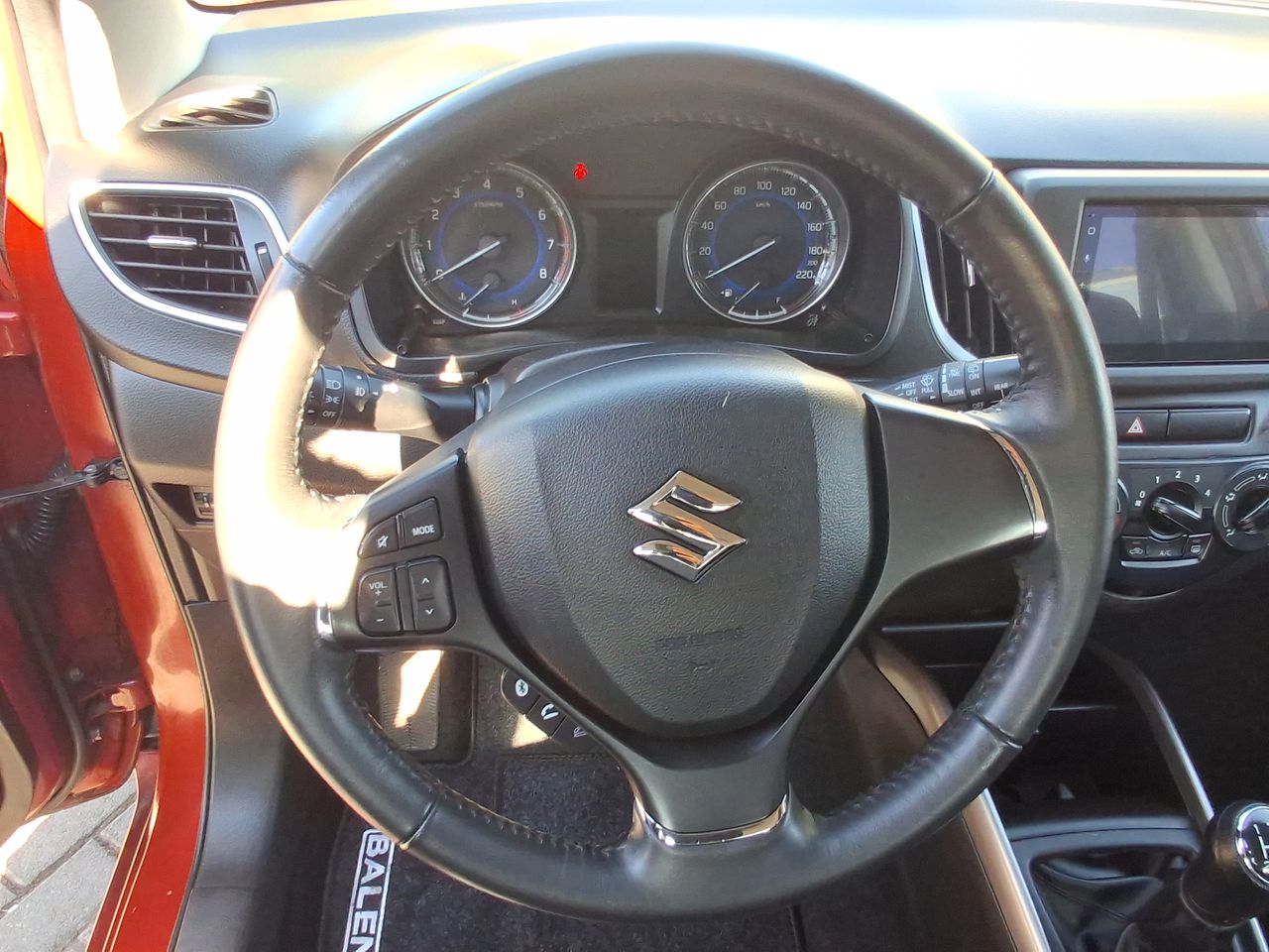 SUZUKI - 25