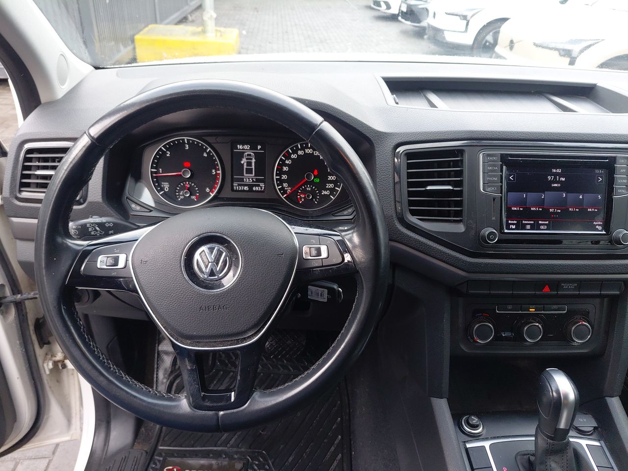 VOLKSWAGEN - 22