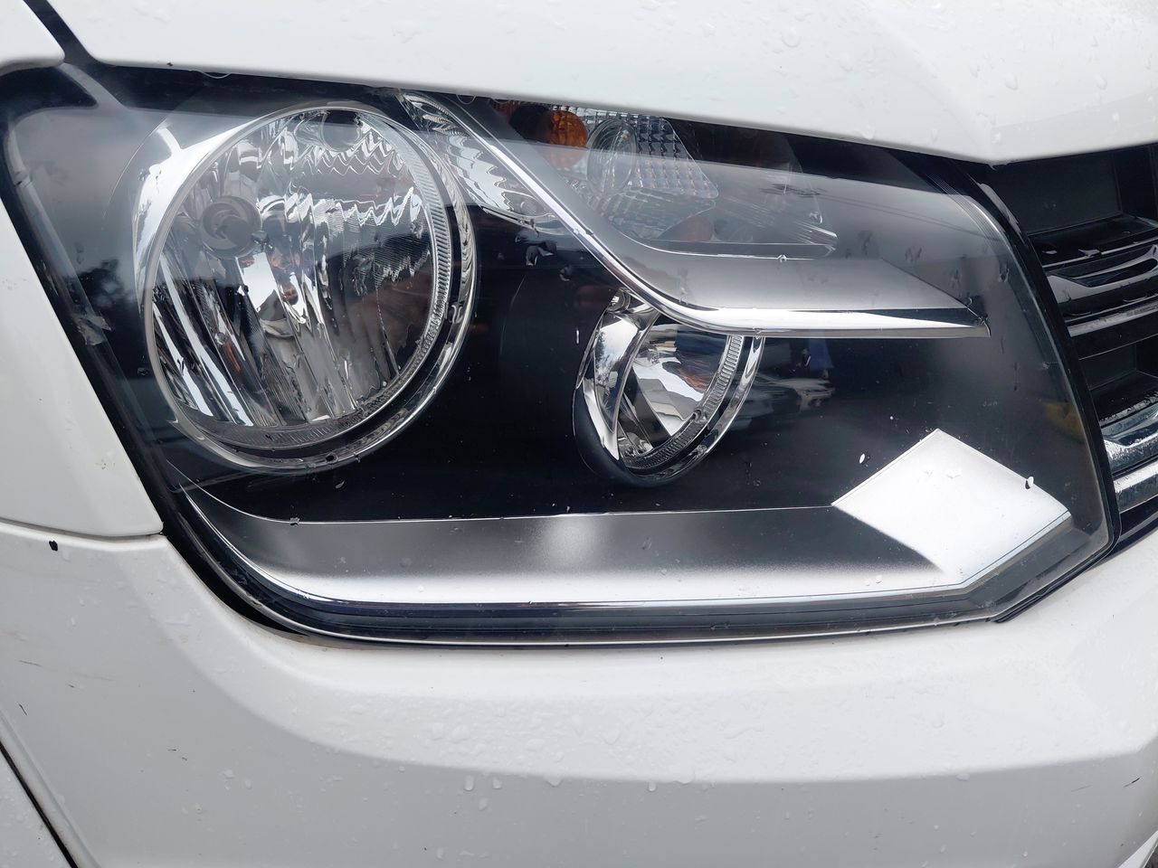 VOLKSWAGEN - 8