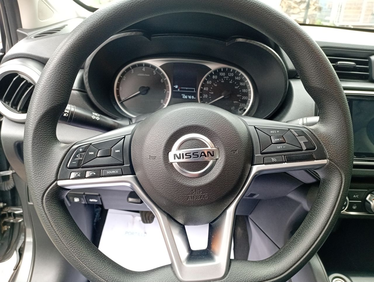 NISSAN - 24