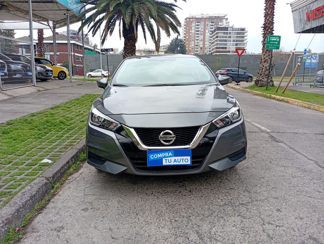 NISSAN - 2