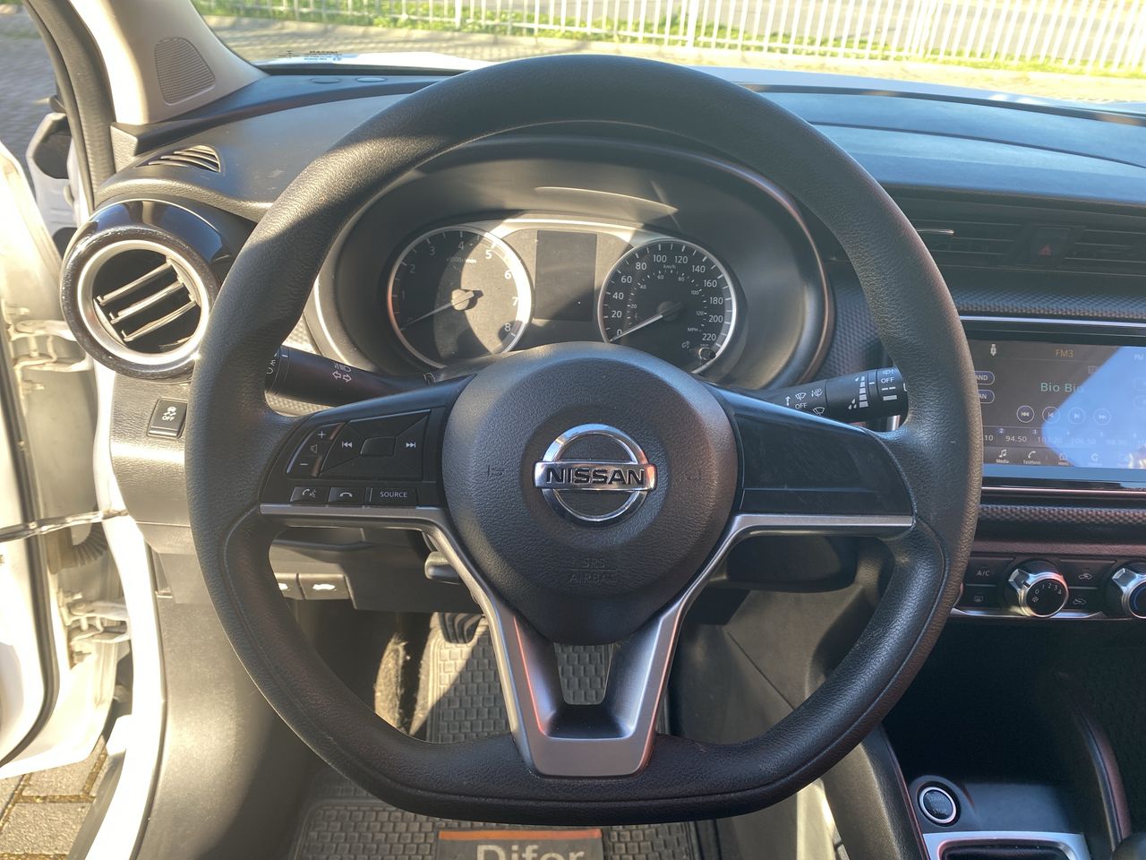 NISSAN - 24