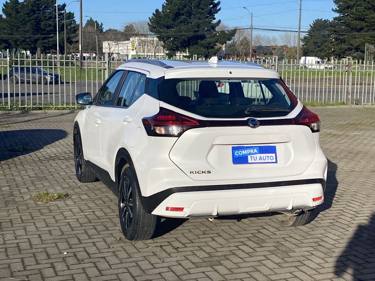 NISSAN - 5