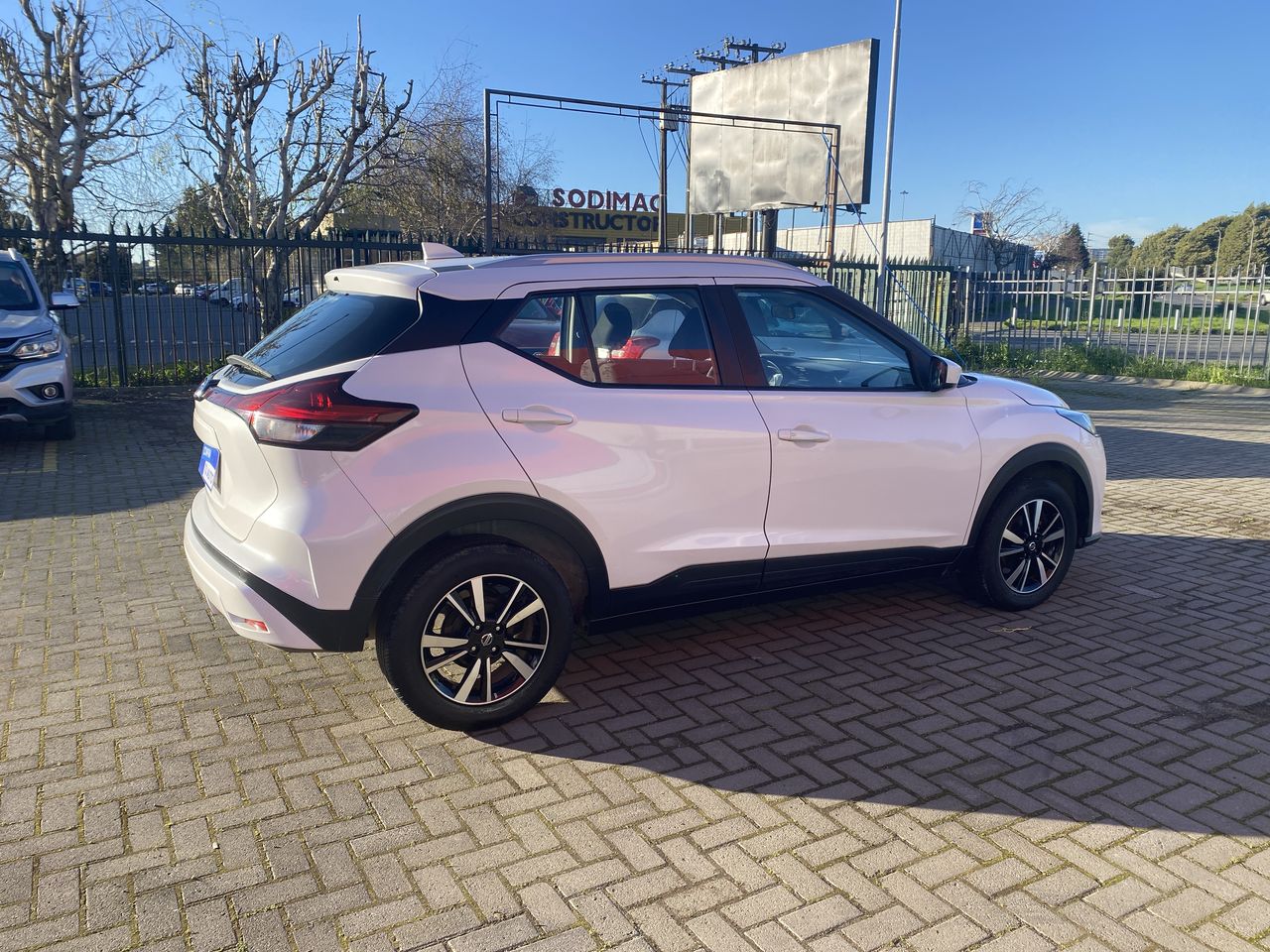 NISSAN - 7