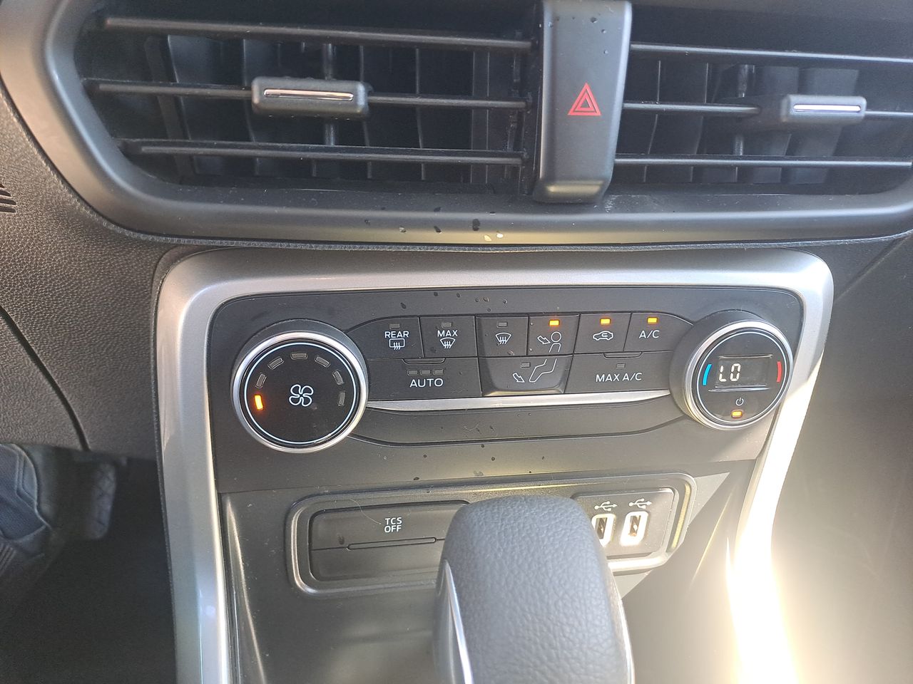 Ford Ecosport — foto 23 de 28