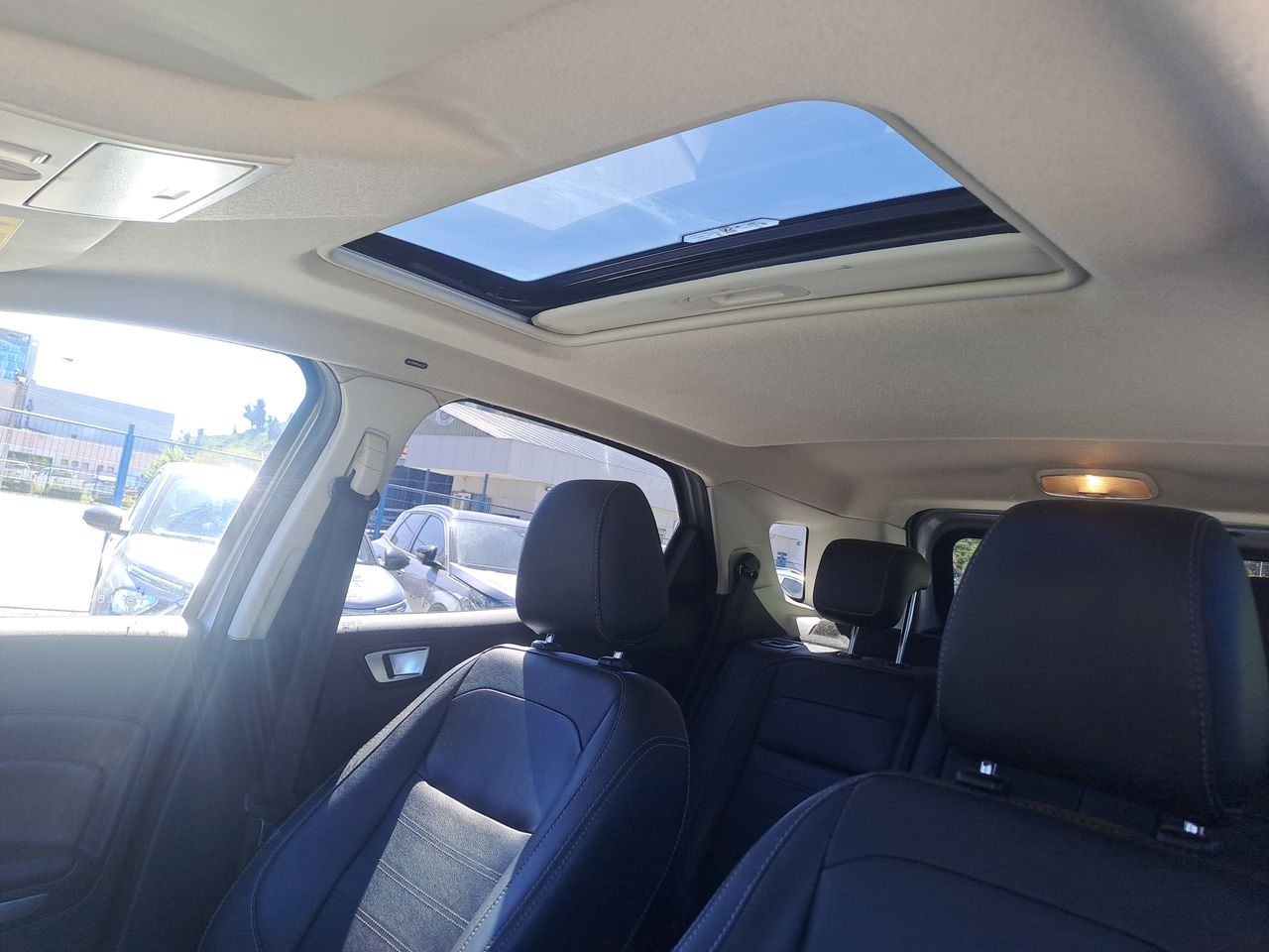 Ford Ecosport — foto 26 de 28