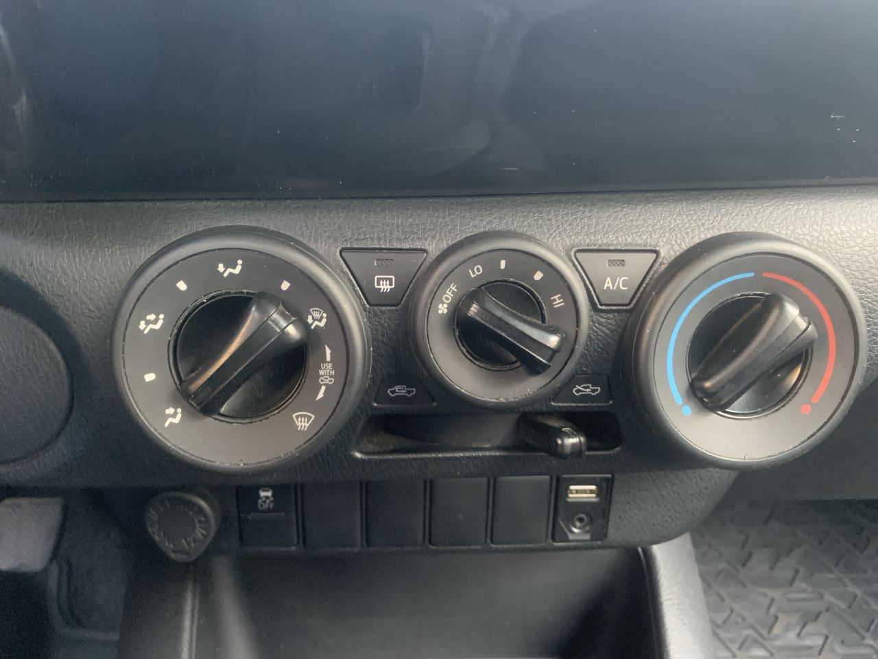TOYOTA - 28
