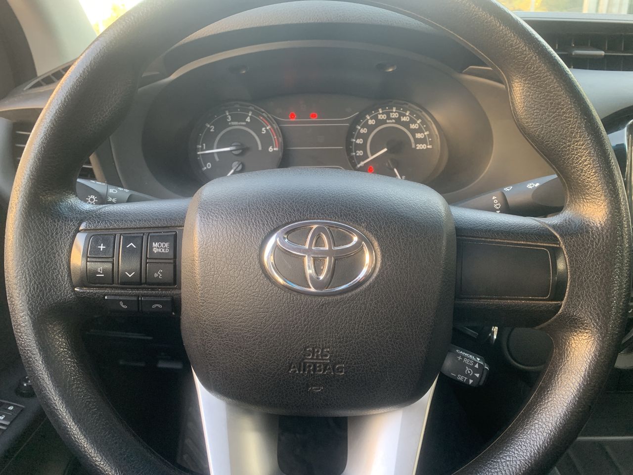 TOYOTA - 25