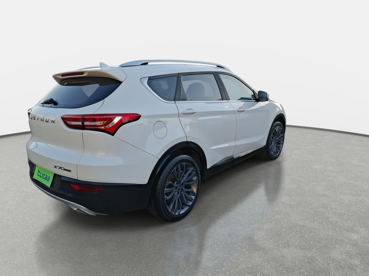 Jetour X70 — foto 8 de 36