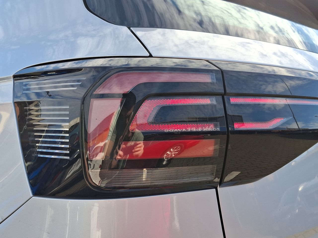 VOLKSWAGEN - 20