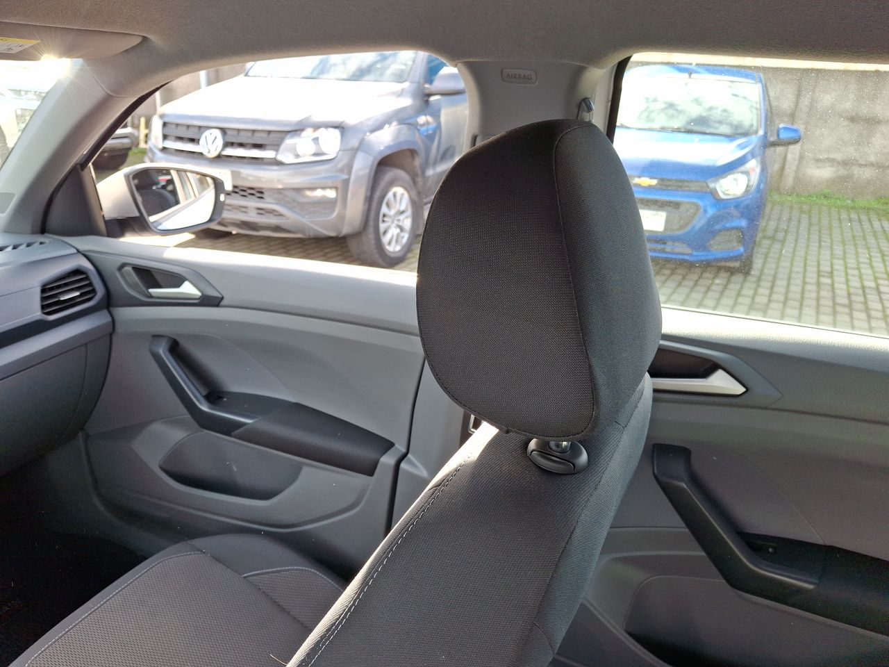 VOLKSWAGEN - 10