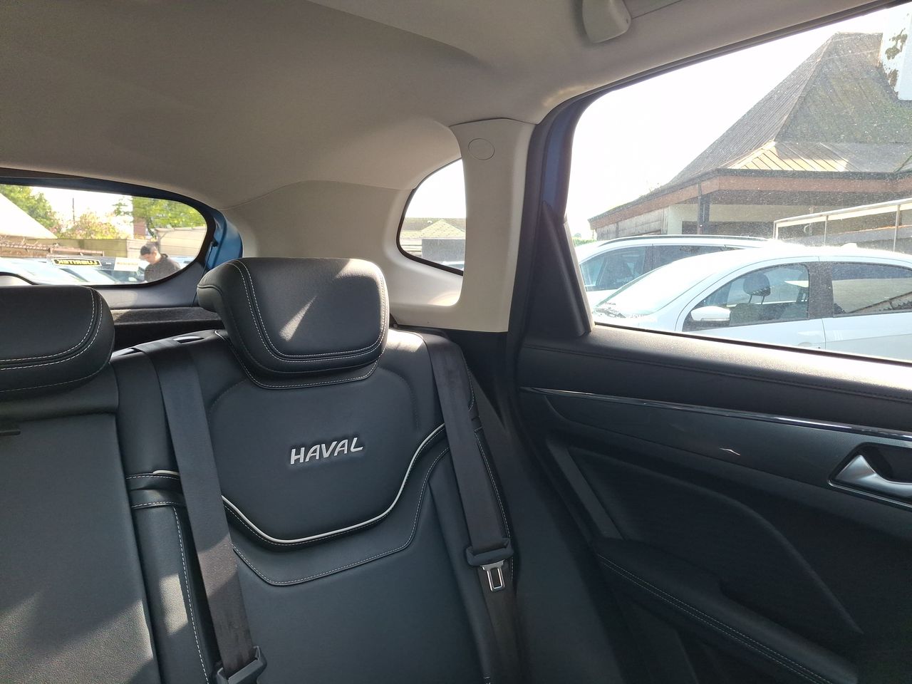 Haval Jolion — foto 15 de 36