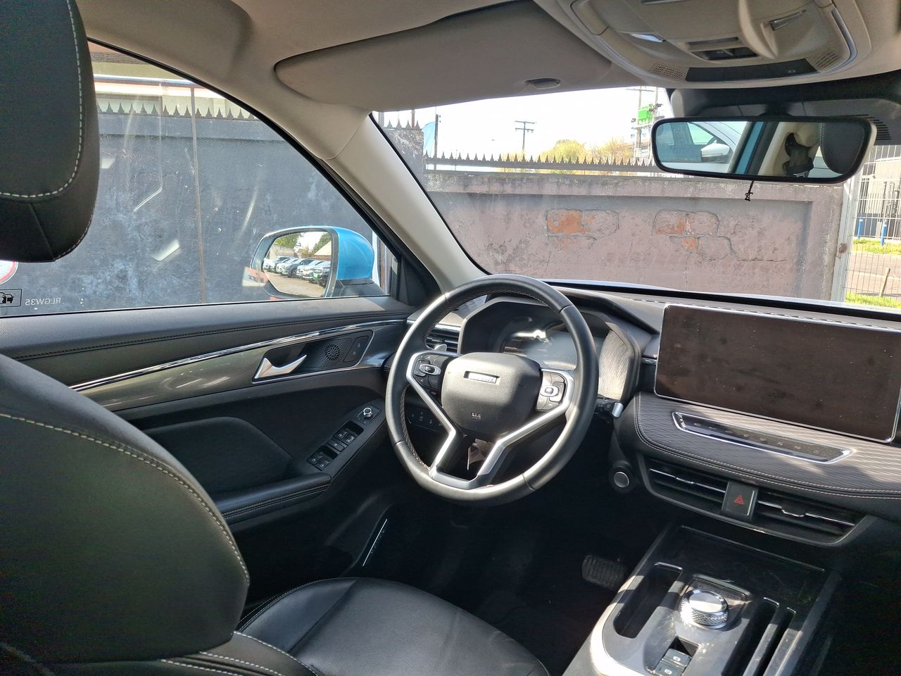 Haval Jolion — foto 17 de 36