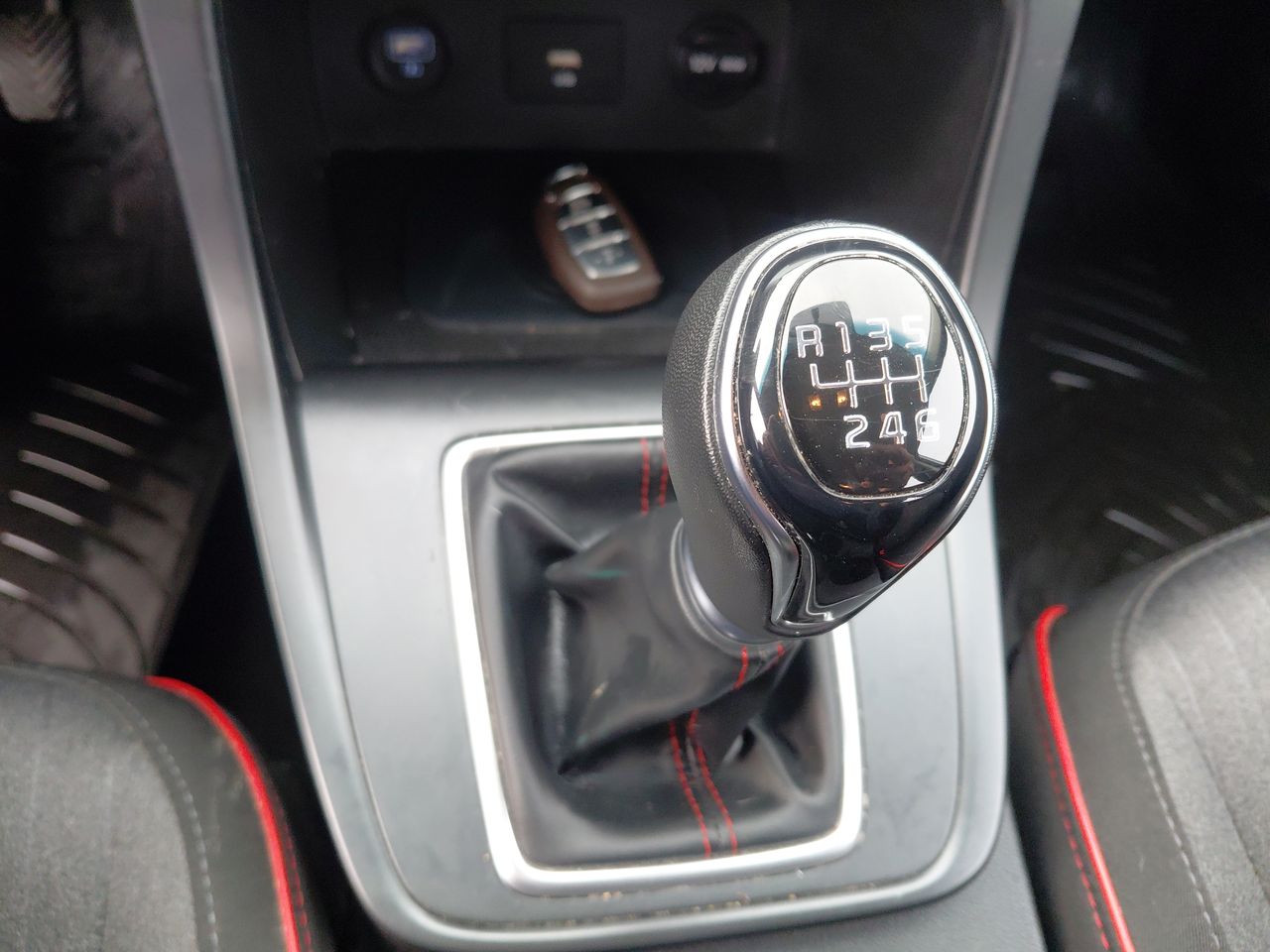 HYUNDAI - 21