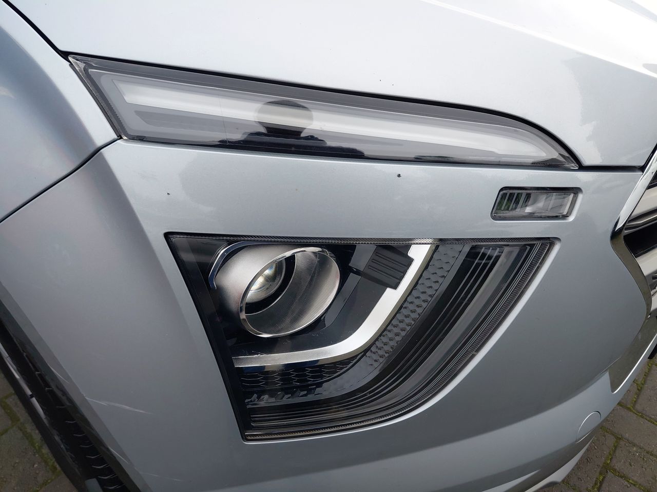 HYUNDAI - 8