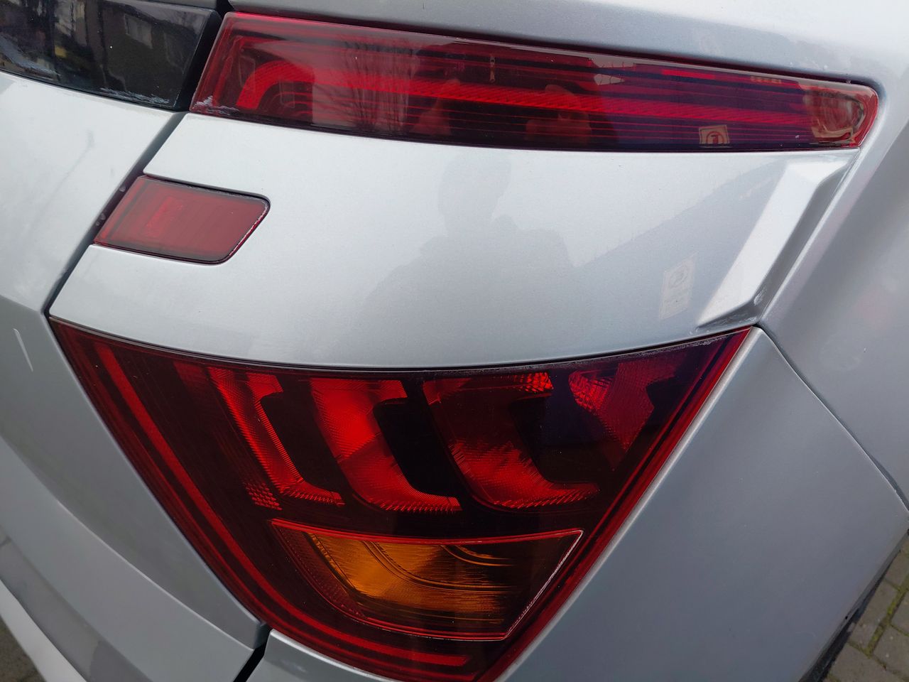 HYUNDAI - 10