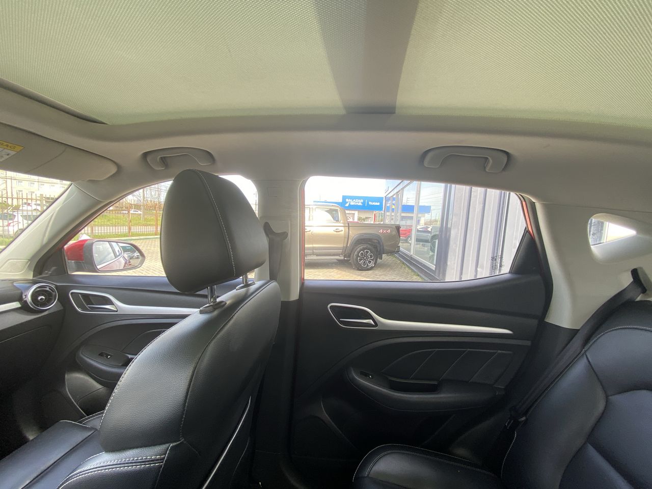 MG Zs — foto 4 de 28