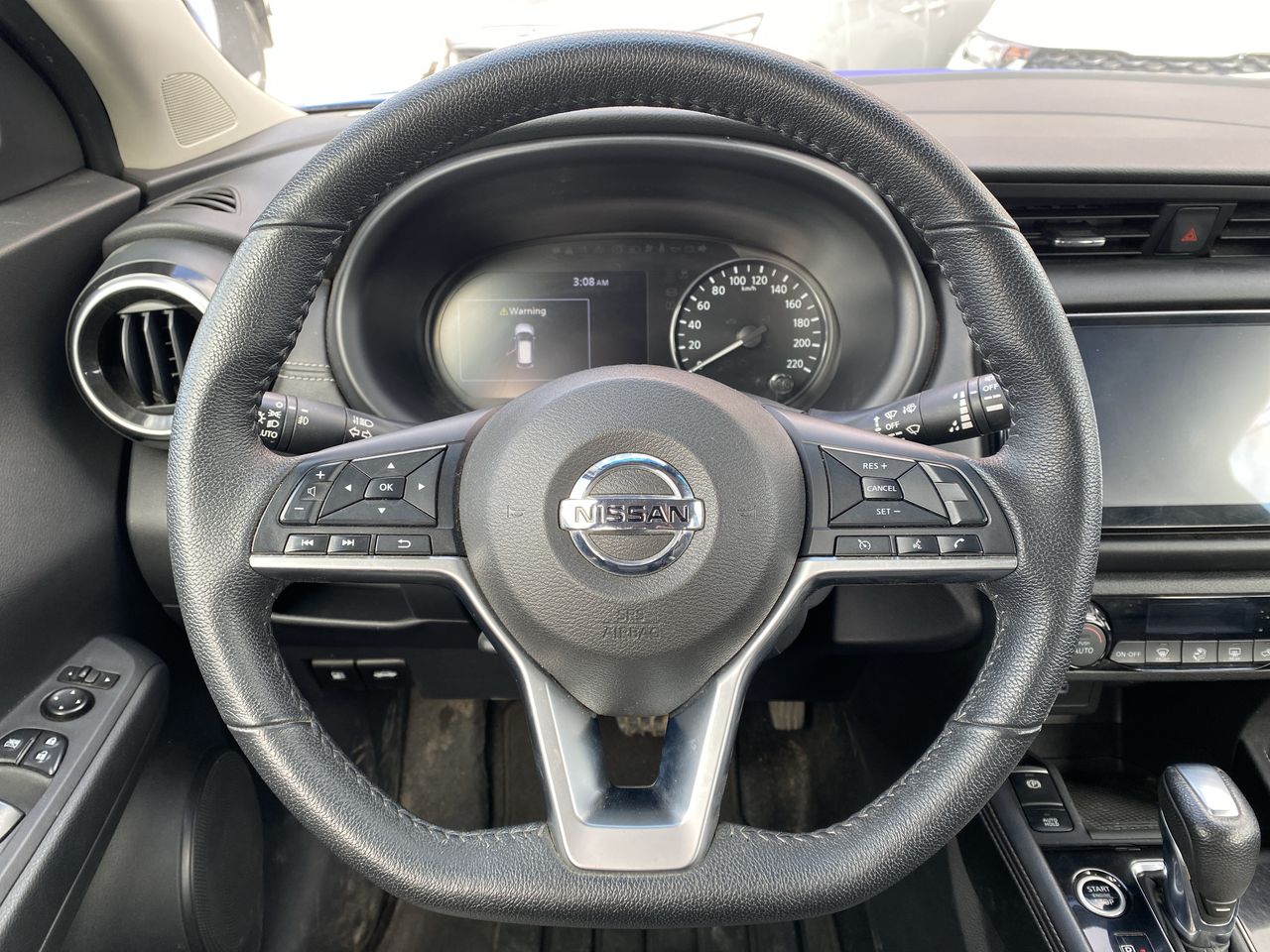 NISSAN - 25