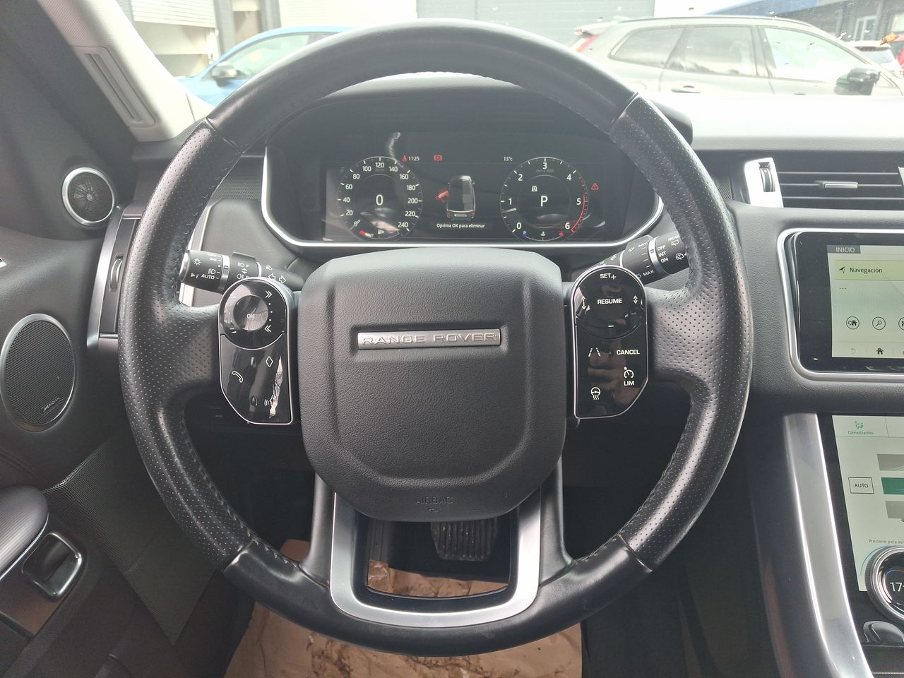 LAND ROVER - 25
