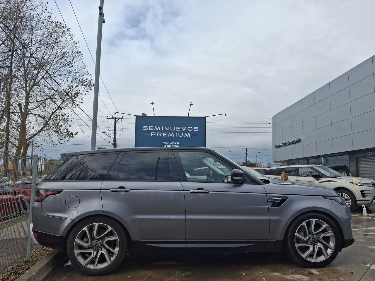 LAND ROVER - 8