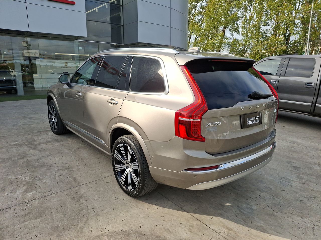 VOLVO - 5