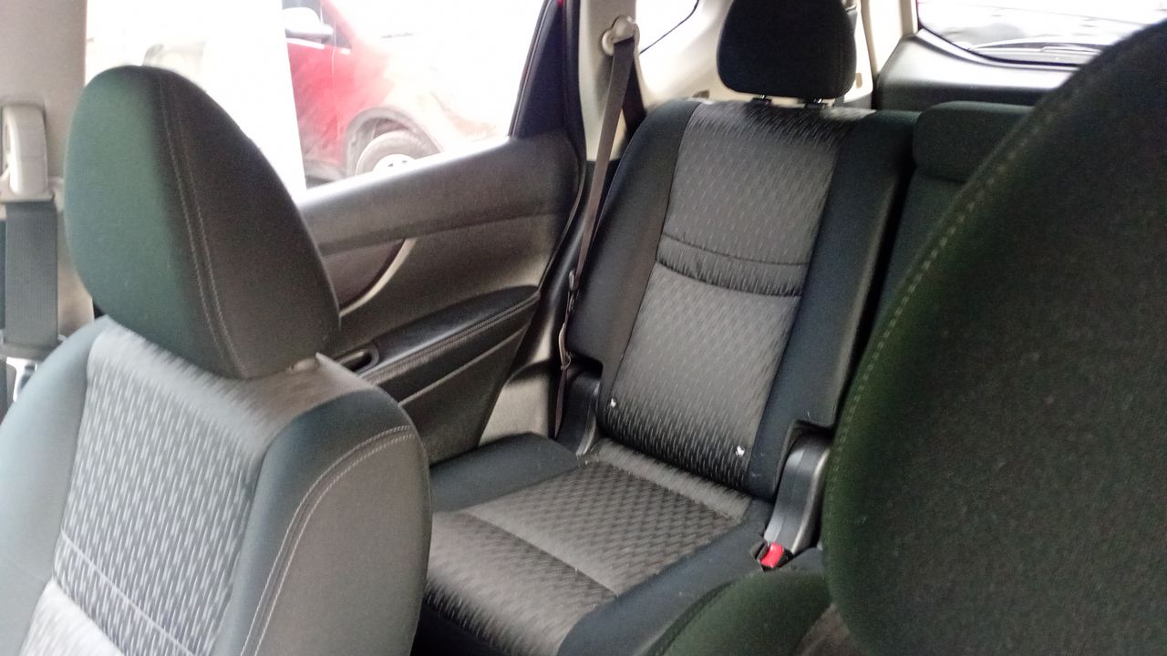 NISSAN - 4