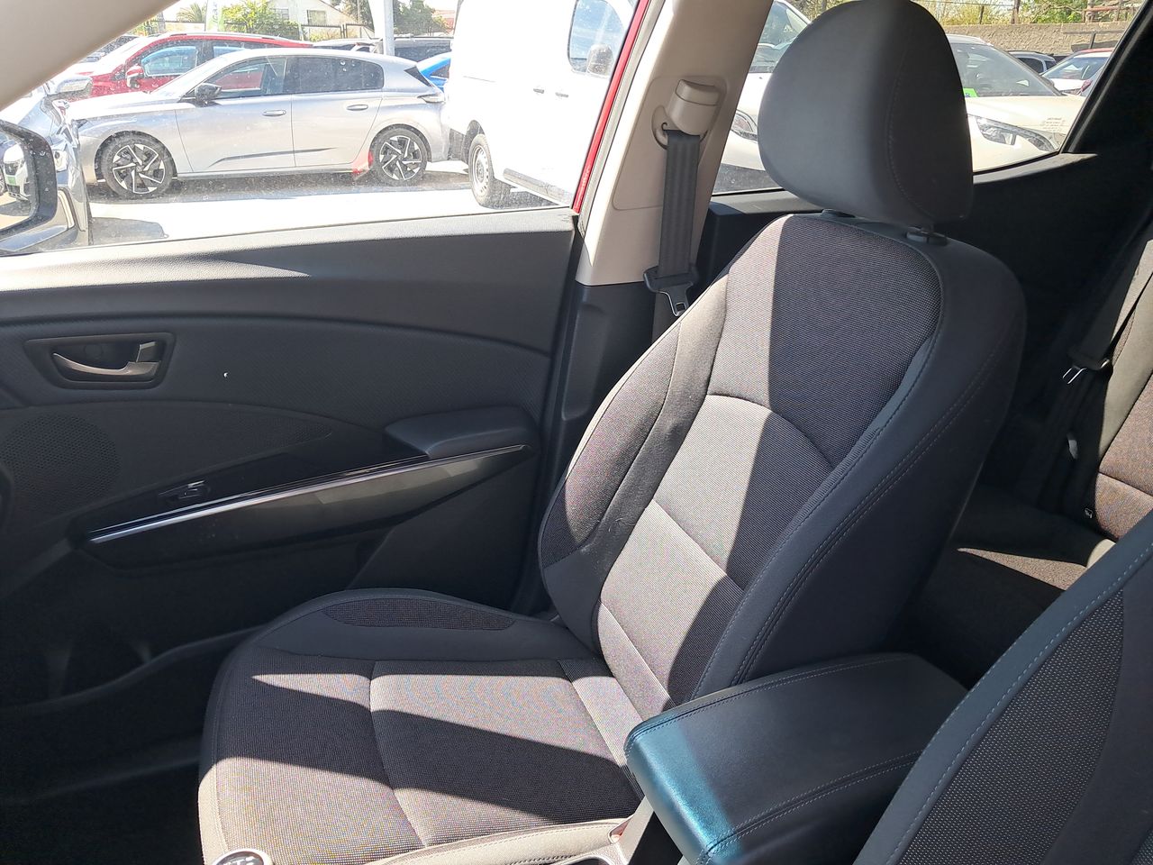 SSANGYONG - 33