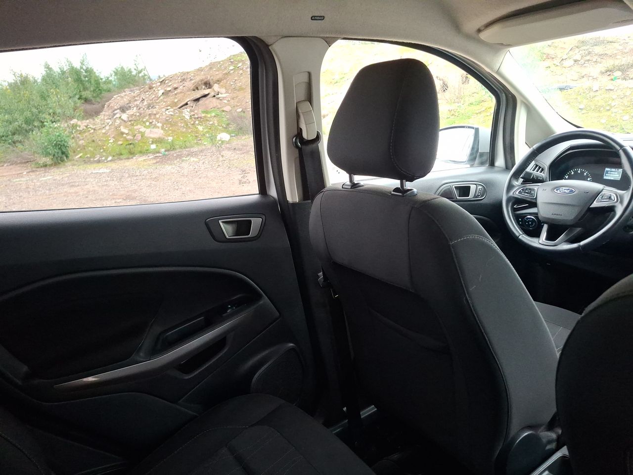 Ford Ecosport — foto 8 de 22