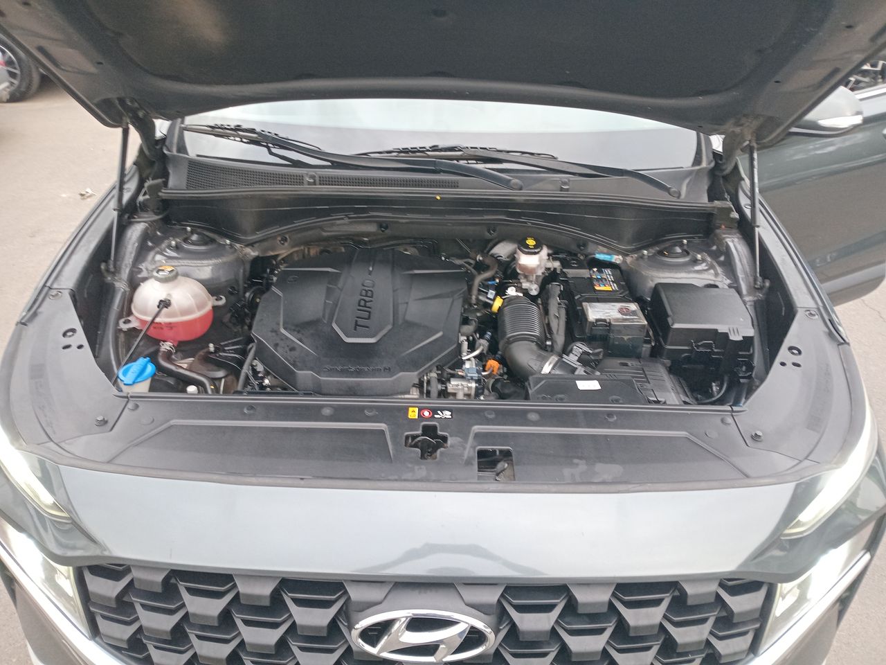 HYUNDAI - 16