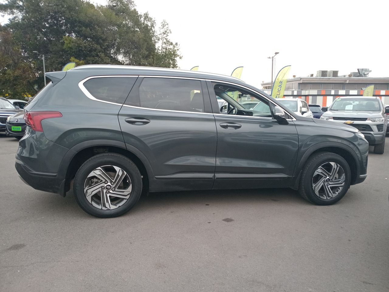 HYUNDAI - 8