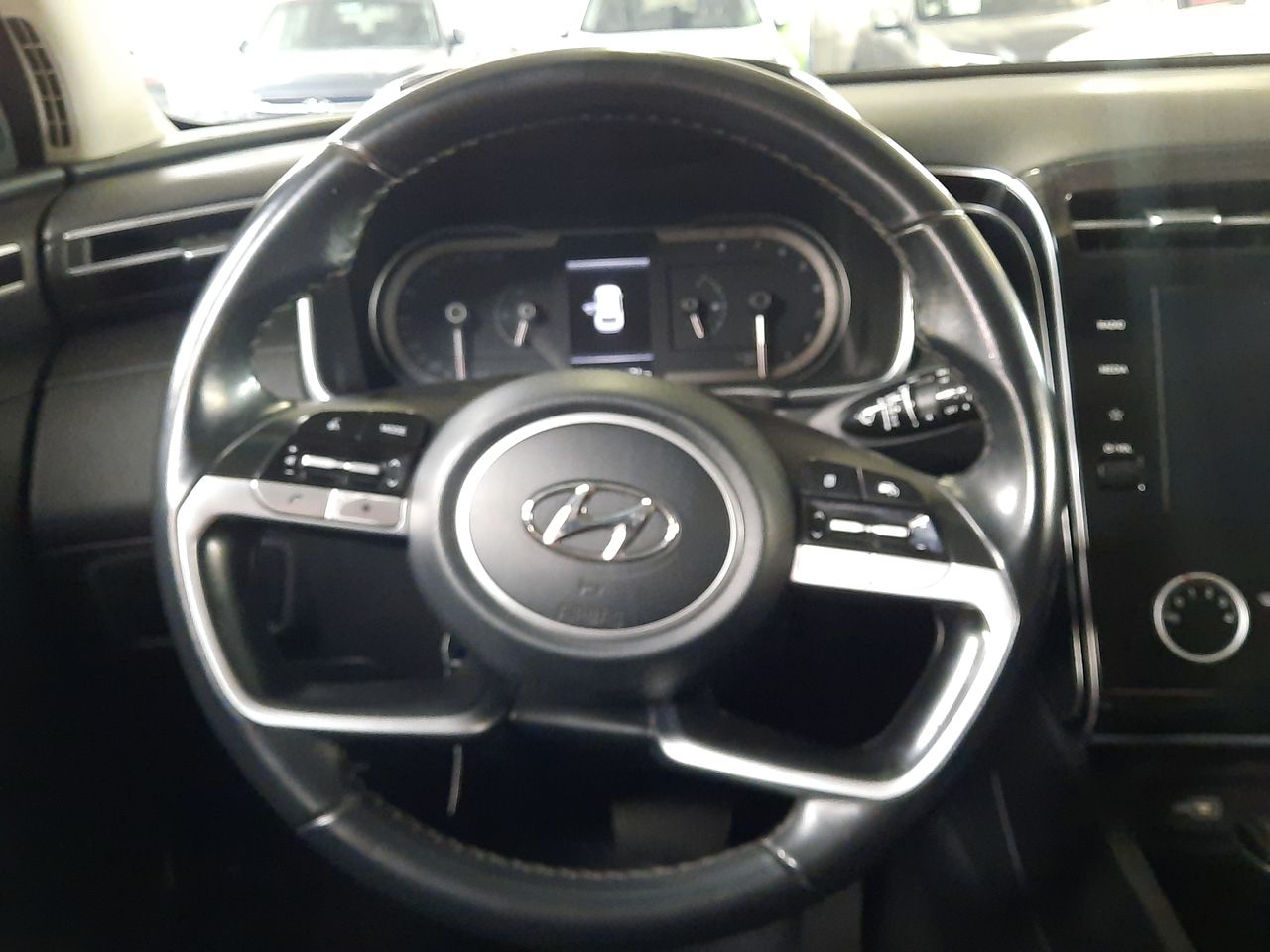 HYUNDAI - 25