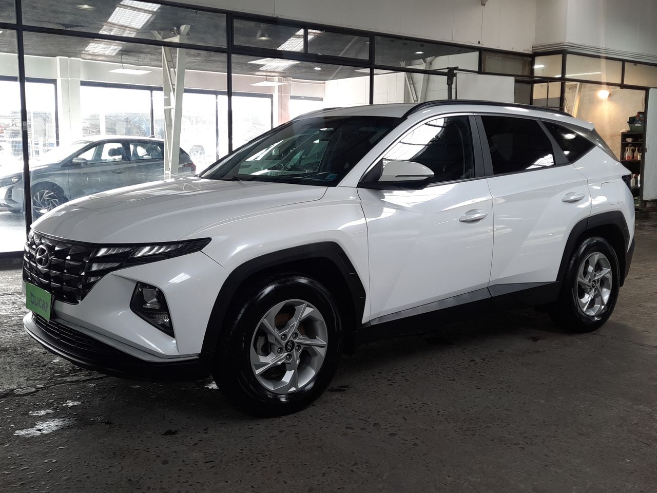 HYUNDAI - 3