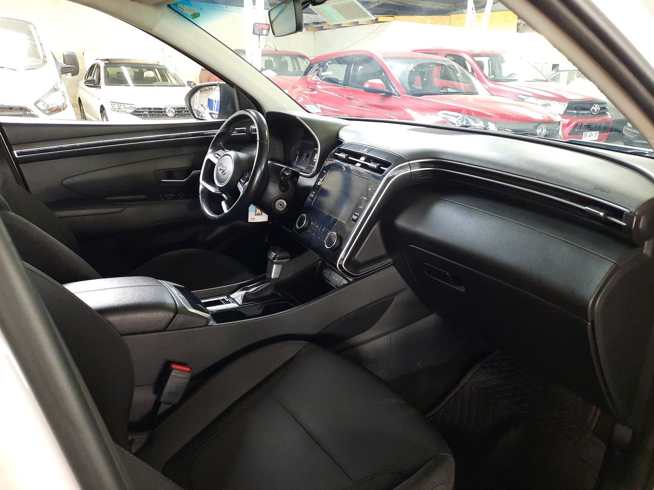 HYUNDAI - 16