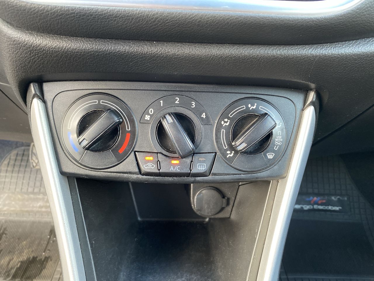 Suzuki S-Cross — foto 31 de 35