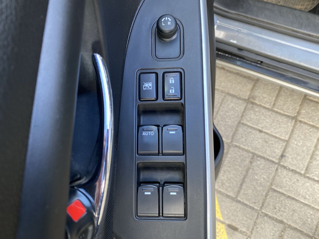 Suzuki S-Cross — foto 24 de 35