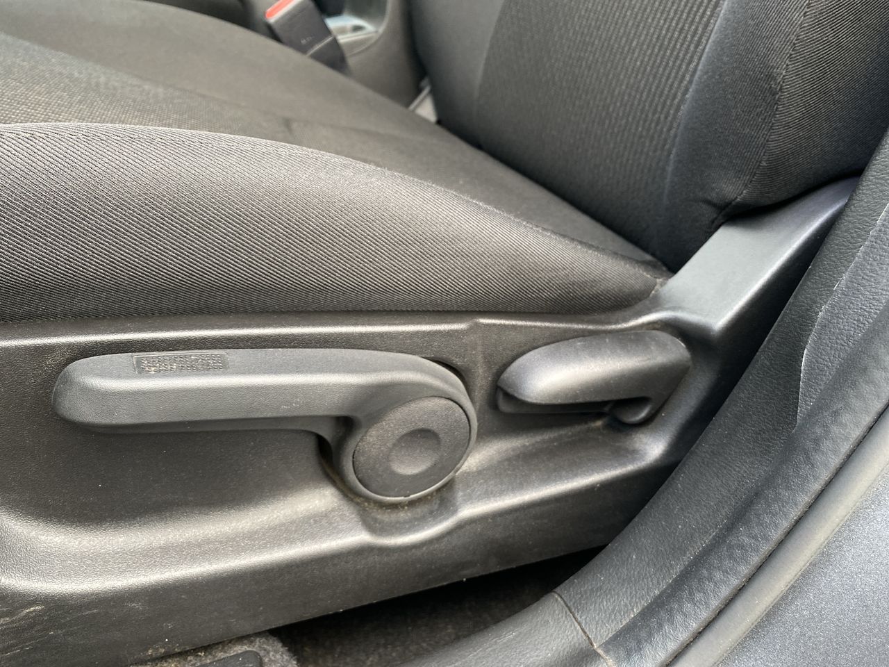 Suzuki S-Cross — foto 25 de 35