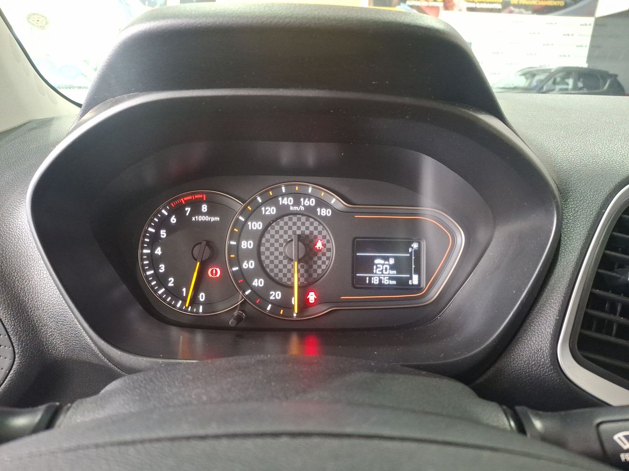 HYUNDAI - 26