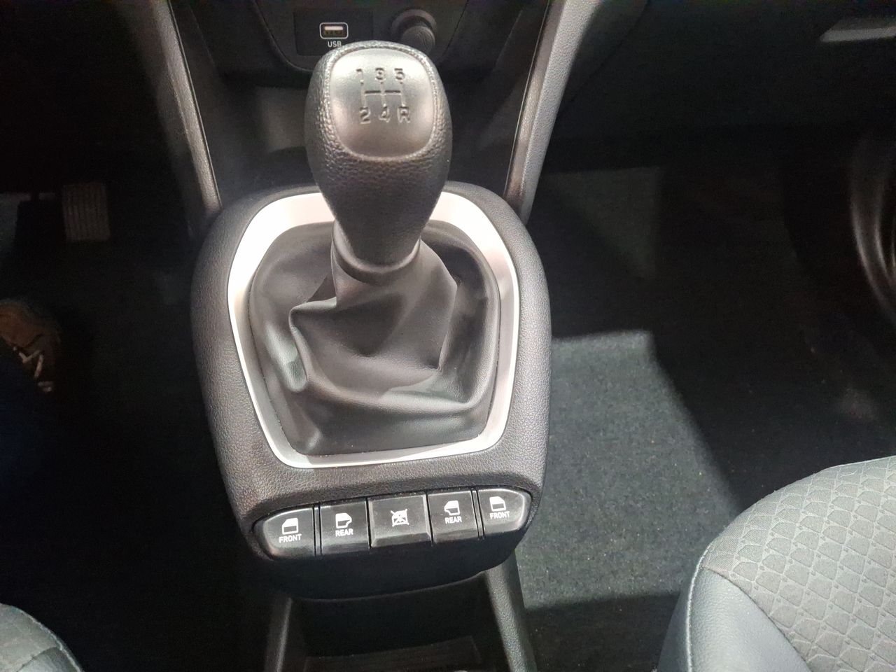 HYUNDAI - 30