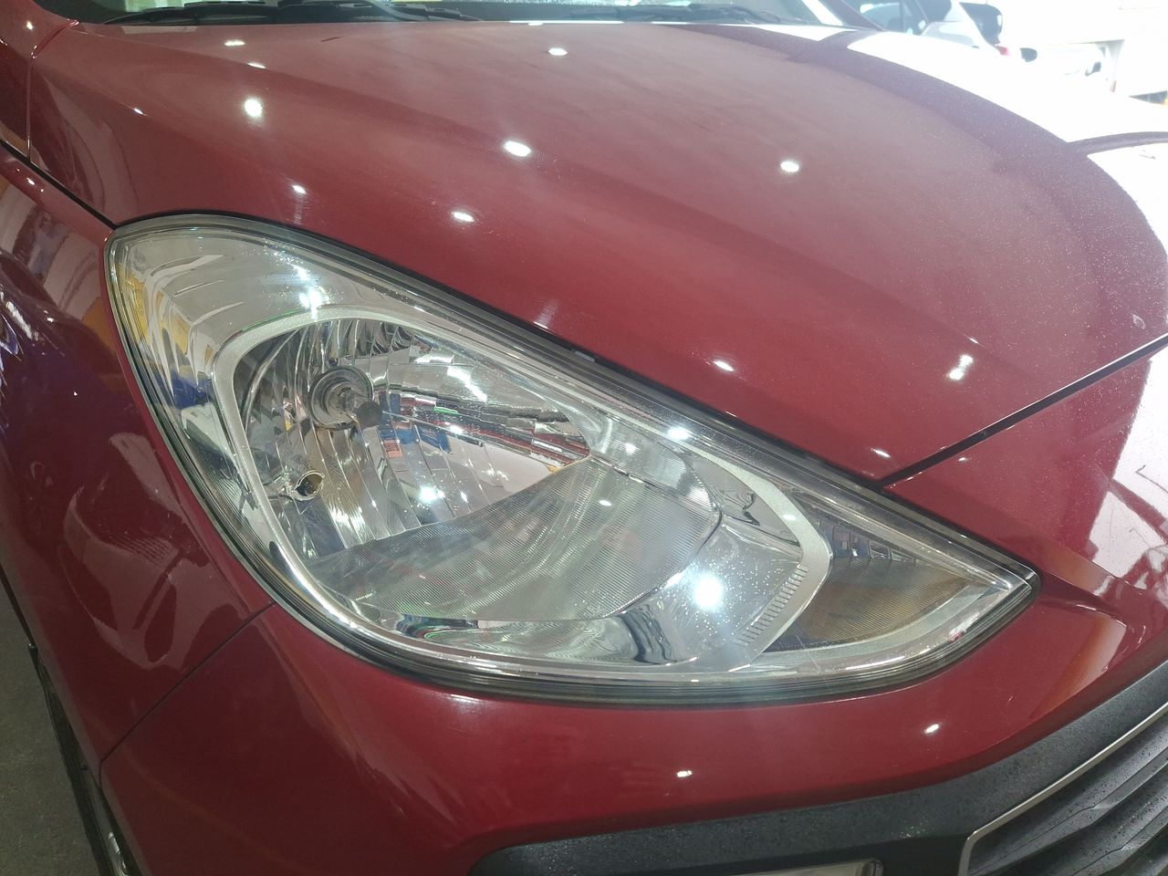 HYUNDAI - 18