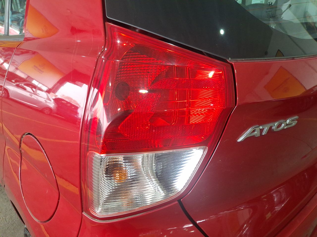HYUNDAI - 20