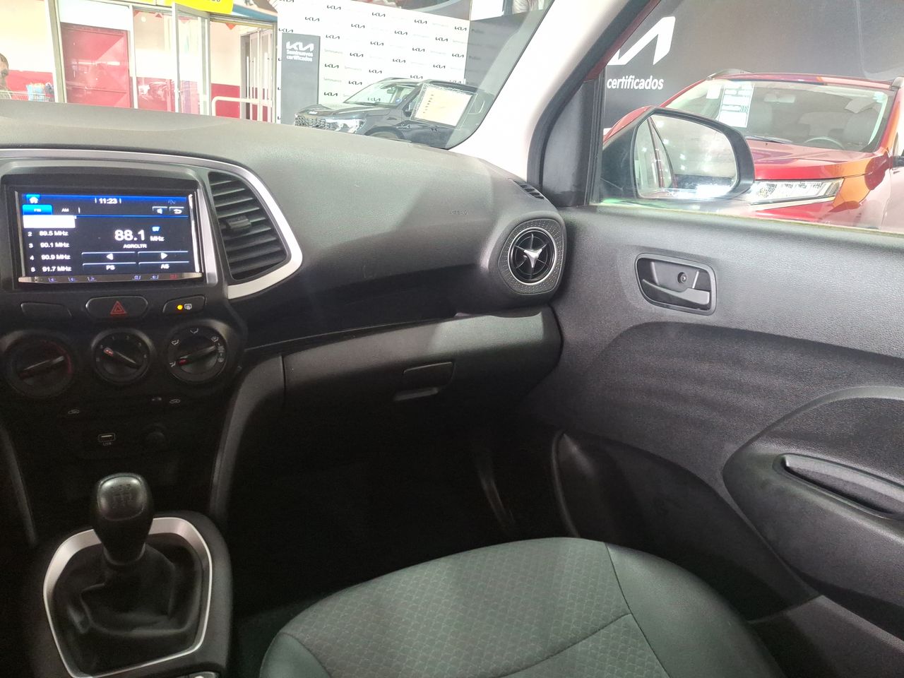 HYUNDAI - 10