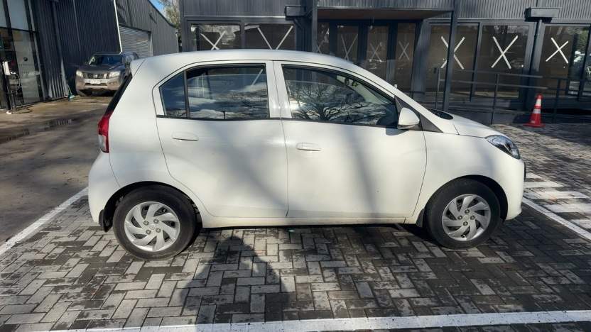 HYUNDAI - 2