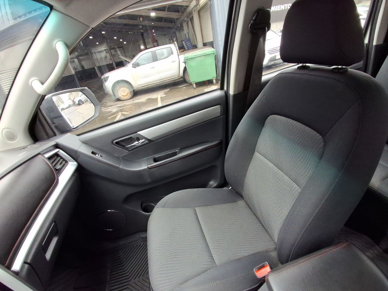 MG Zs — foto 23 de 24