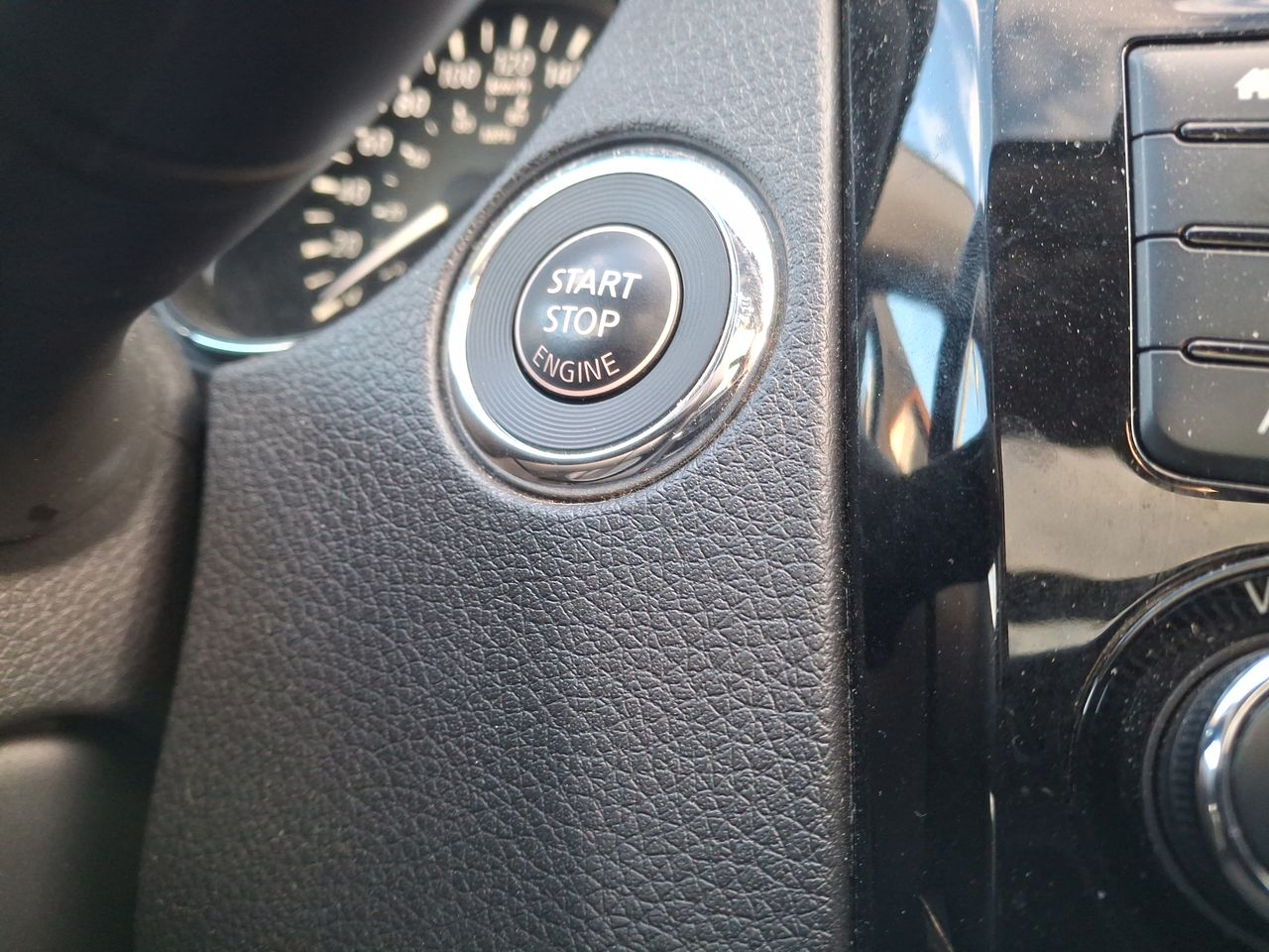 NISSAN - 37