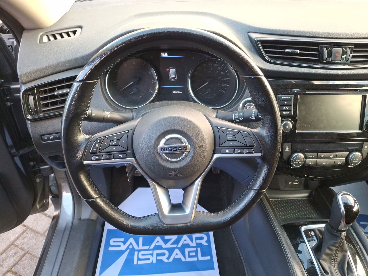NISSAN - 25