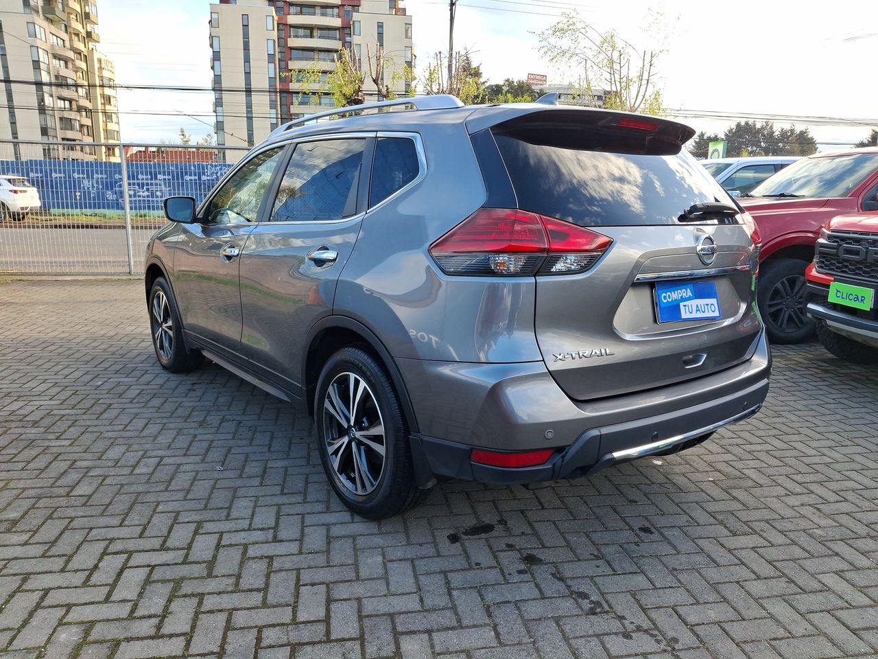 NISSAN - 5