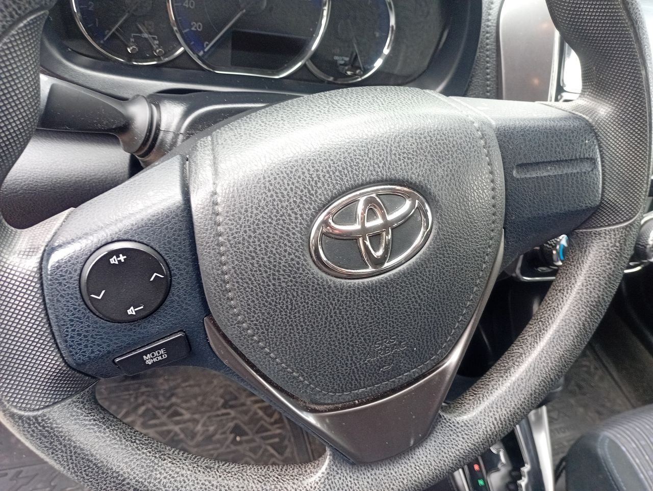 TOYOTA - 26