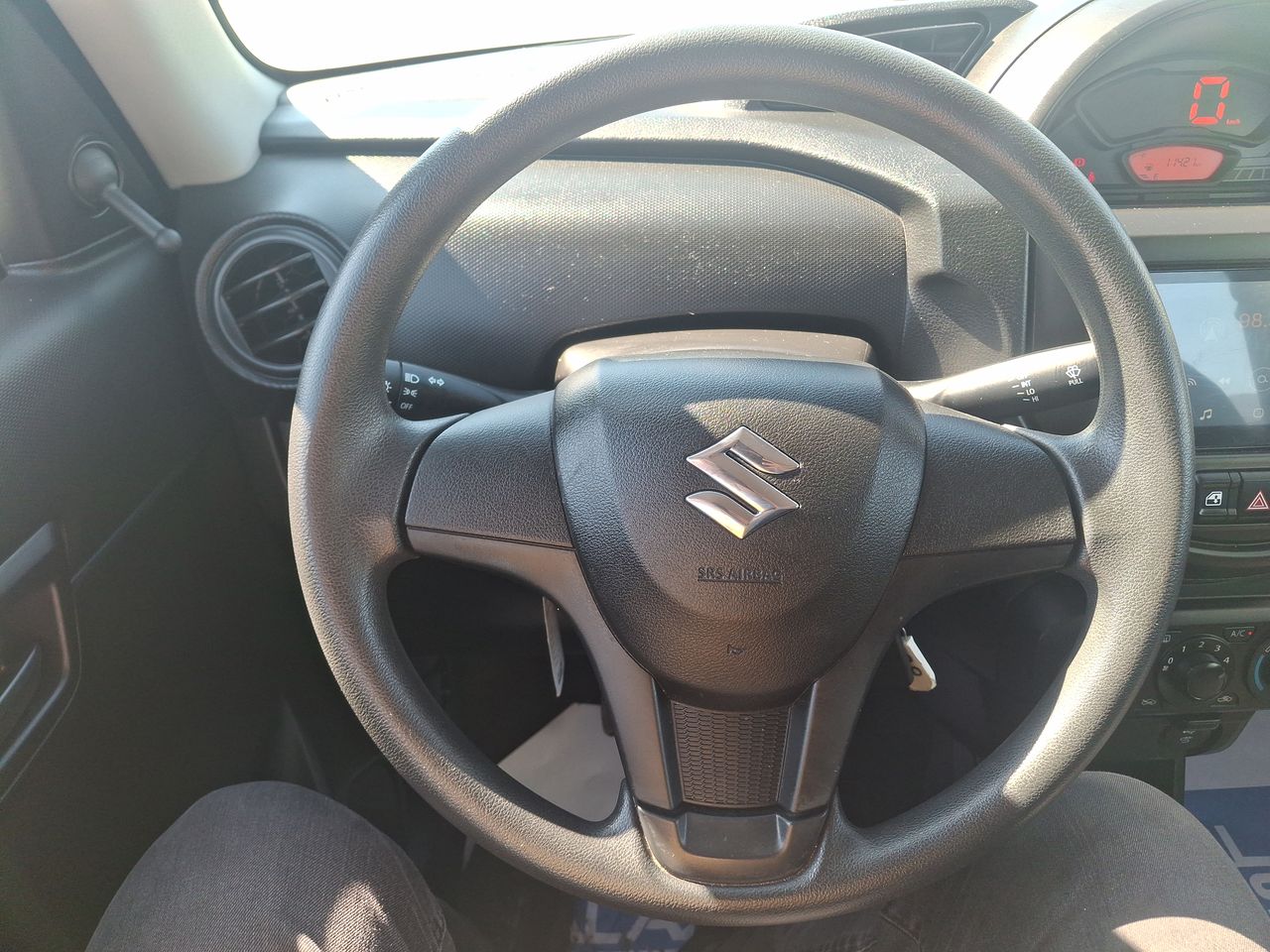 SUZUKI - 21