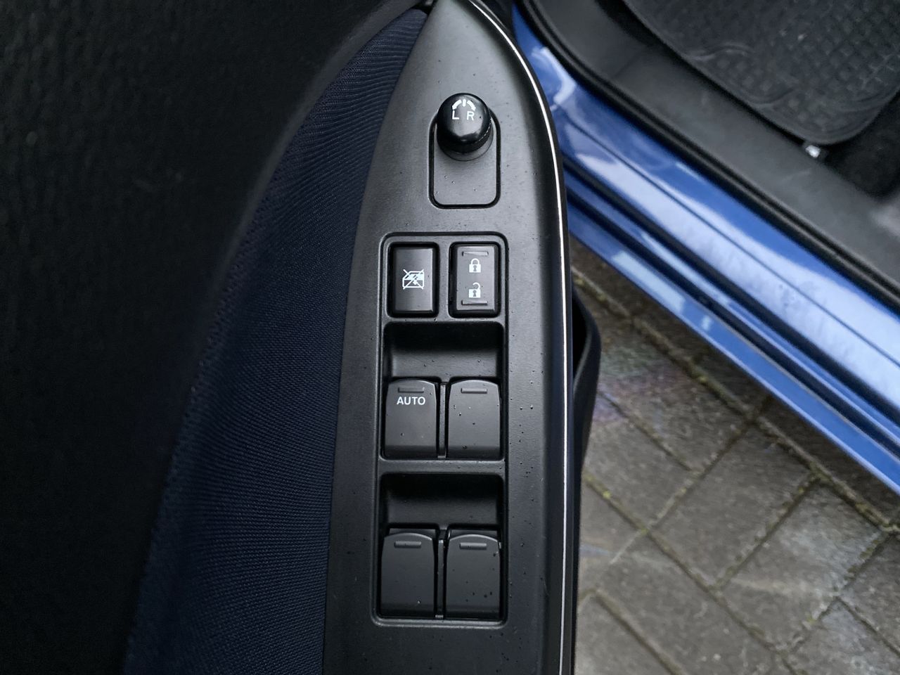 Suzuki Baleno — foto 16 de 28